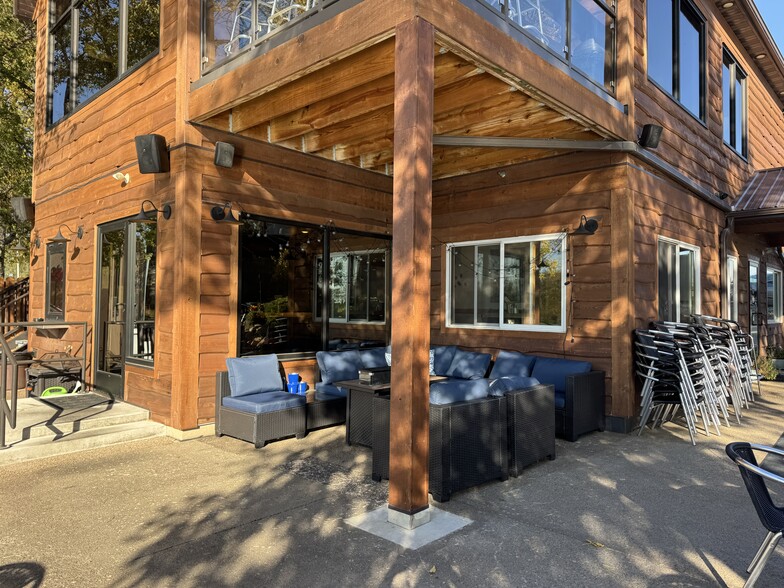 More Photos Of 501 Lake Ave, Fairmont Restaurant For Sale