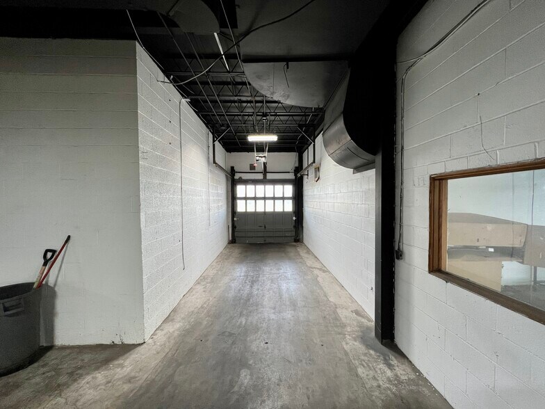 More Photos Of 7820 Reading Rd, Cincinnati Warehouse For Lease
