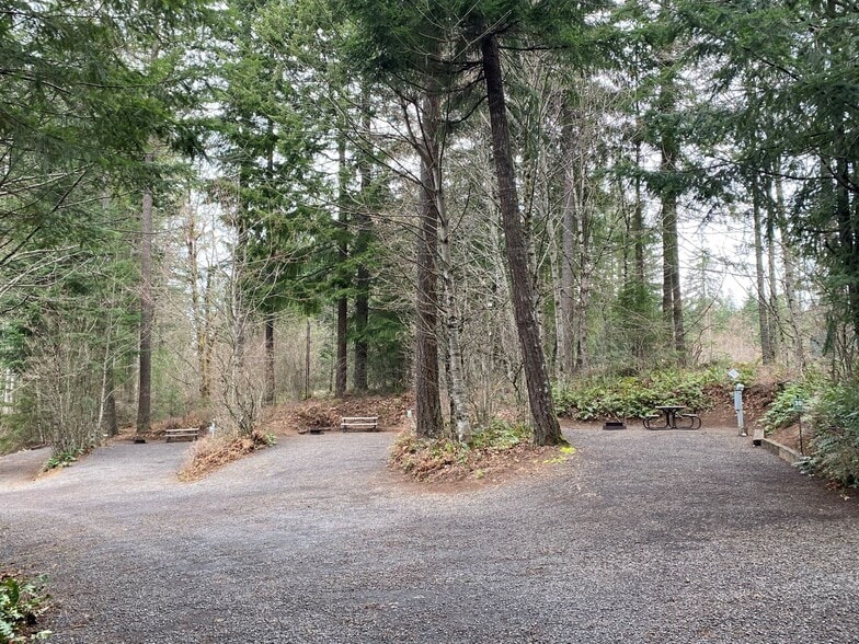 More Photos Of 112 Bylin Rd, Stevenson Trailer Camper Park For Sale