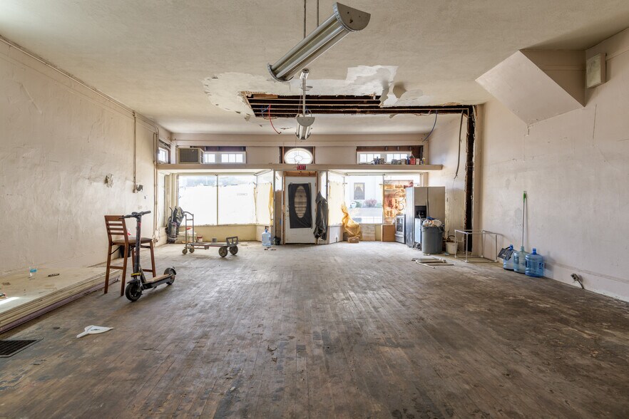 More Photos Of 906 Marin St, Vallejo Storefront Retail Residential For Sale