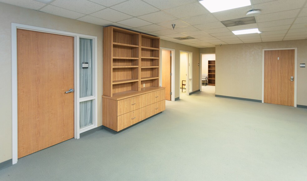 More Photos Of 1528 Post Office St, Galveston Rehabilitation Center For Sale