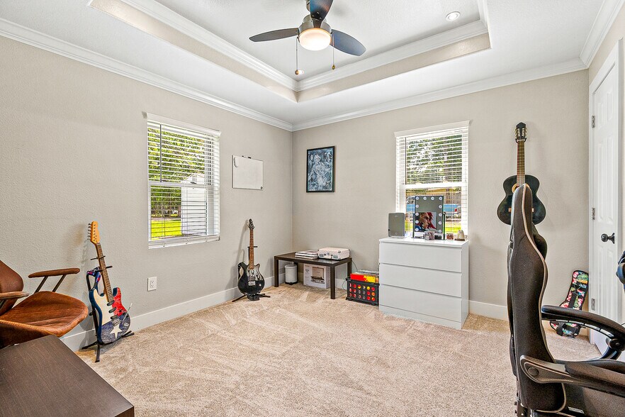 More Photos Of 5110 Treaschwig Rd, Spring Specialty For Sale