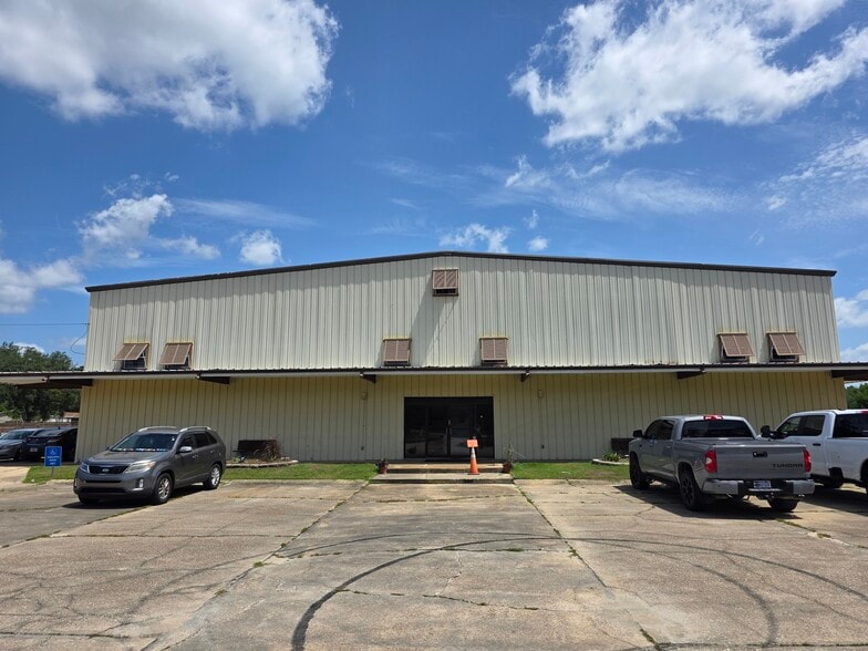Primary Photo Of 9646 Highway 20 W, Freeport Distribution For Sale