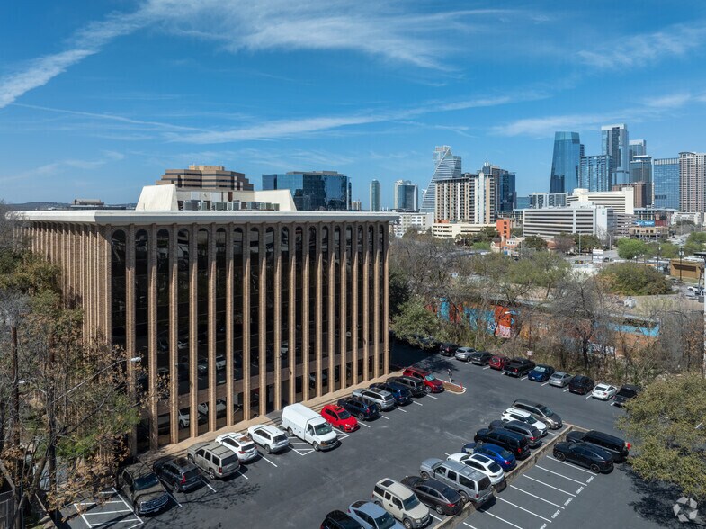 More Photos Of 611 S Congress Ave, Austin Office For Lease
