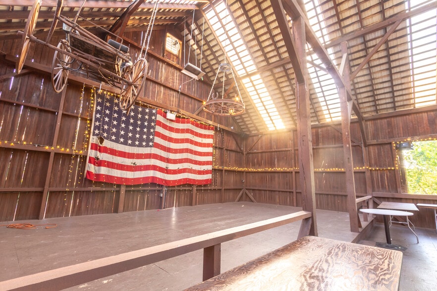 More Photos Of 898 Allentown Rd, Telford Restaurant For Sale