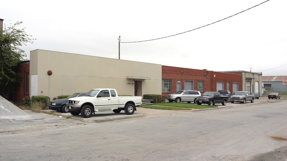 More Photos Of 2742 Bryan Ave, Fort Worth Unknown For Lease