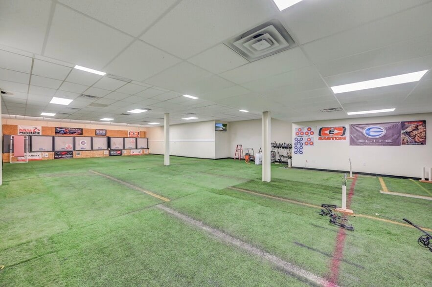 More Photos Of 116-120 Monahan Ave, Dunmore Flex For Lease