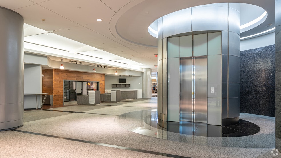 More Photos Of 1000 Main St, Houston Office For Lease