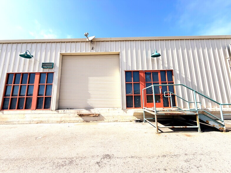 More Photos Of 710-780 Redwood Ave, Sand City Office For Lease