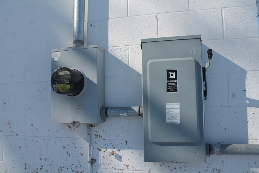 More Photos Of 1200 W Sloan St, Harrisburg General Retail For Sale