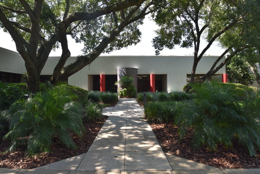 More Photos Of 1211 Tech Blvd, Tampa Manufacturing For Lease