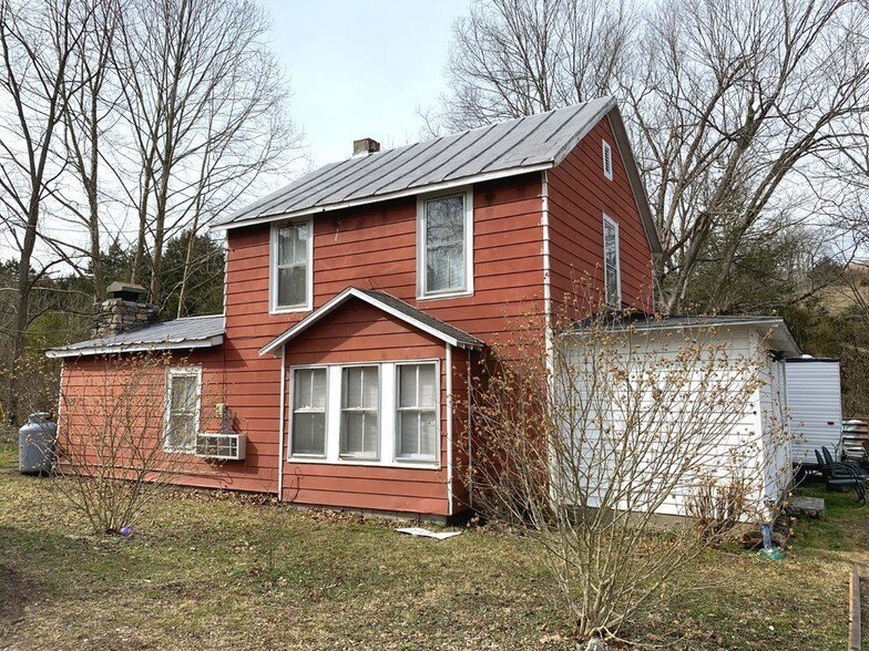 More Photos Of 579 Botetourt Rd, Fincastle Apartments For Sale