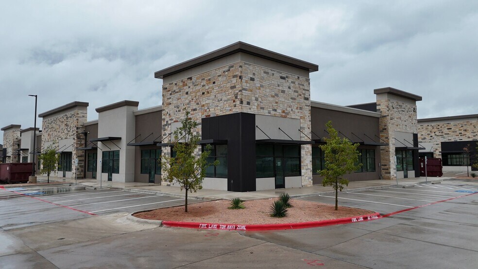 More Photos Of 15101 Ronald Reagan Blvd, Leander General Retail For Lease