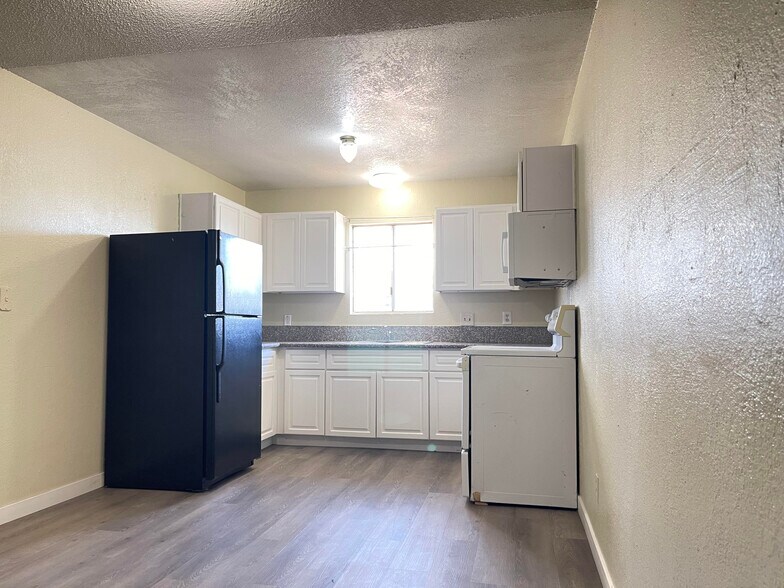 More Photos Of 1709 Fairfield Ave, Las Vegas Apartments For Sale