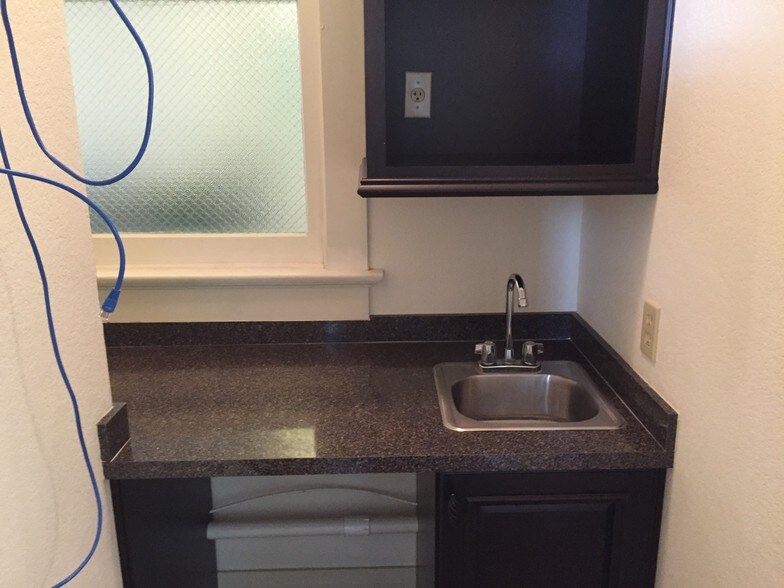 More Photos Of 120 E Pine St, Lakeland Office For Lease