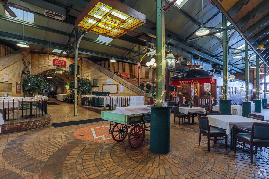 More Photos Of 325 McKinley Ave, Latrobe Restaurant For Sale