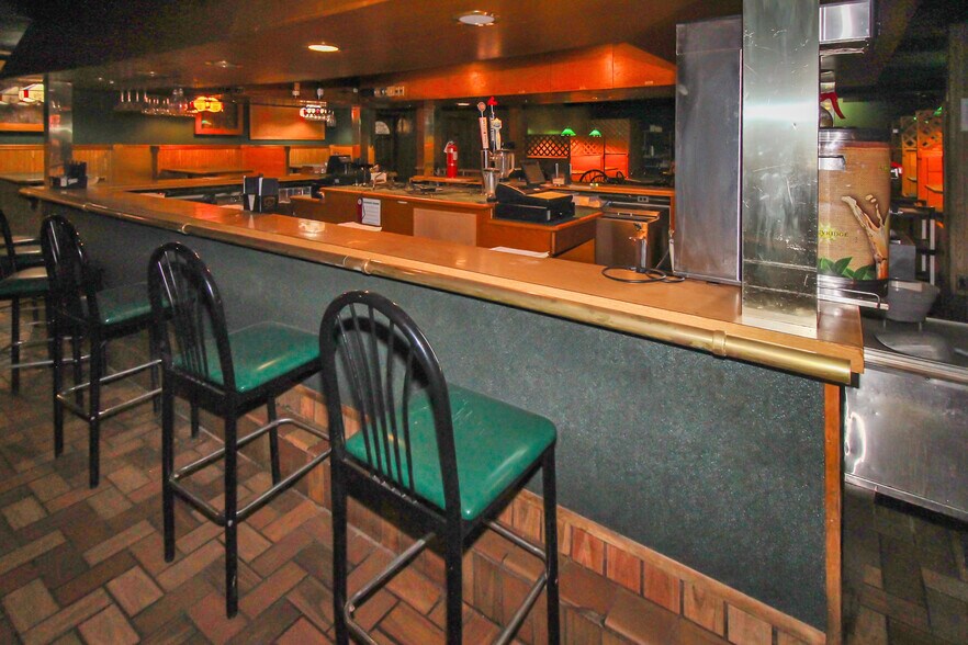 More Photos Of 1420 W Jackson St, Macomb Restaurant For Sale