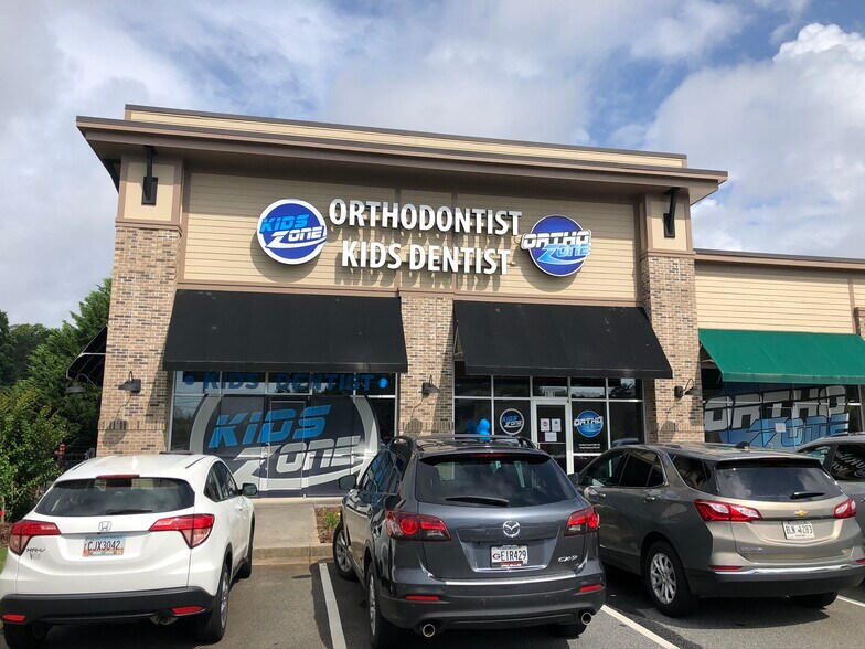 More Photos Of 8879 Dallas Acworth Hwy, Dallas Unknown For Lease