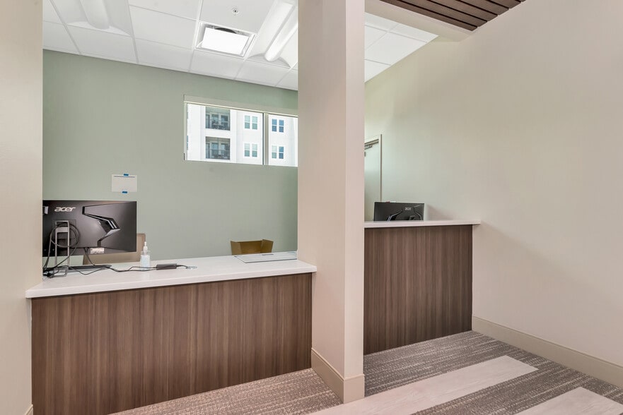 More Photos Of 2851 Height St, Sarasota Medical For Lease