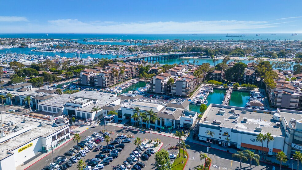 More Photos Of 6324-6380 E Pacific Coast Hwy, Long Beach Freestanding For Lease