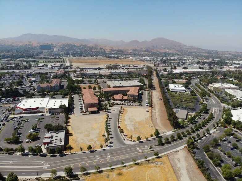 More Photos Of E Hospitality Ln, San Bernardino Land For Lease