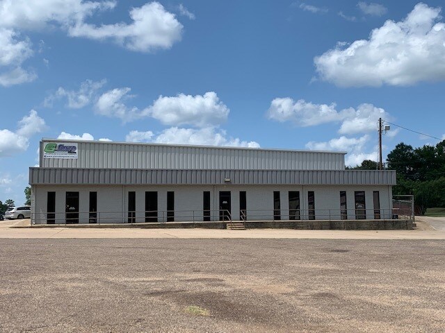 More Photos Of 4800 Gilmer Rd, Longview Industrial For Sale