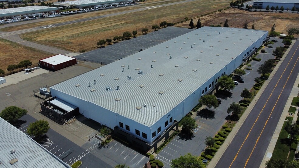 More Photos Of 2141 Icon Way, Vacaville Warehouse For Lease