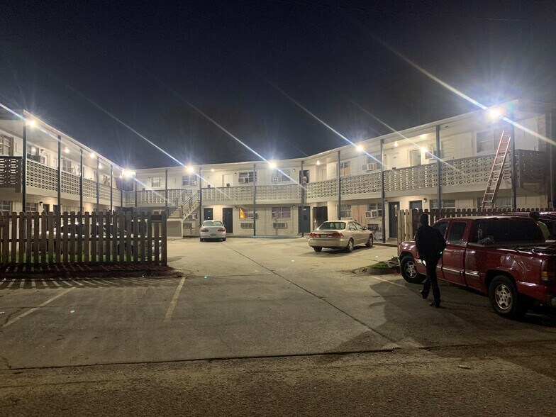 More Photos Of 2810 Fairwest St, Montgomery Apartments For Sale