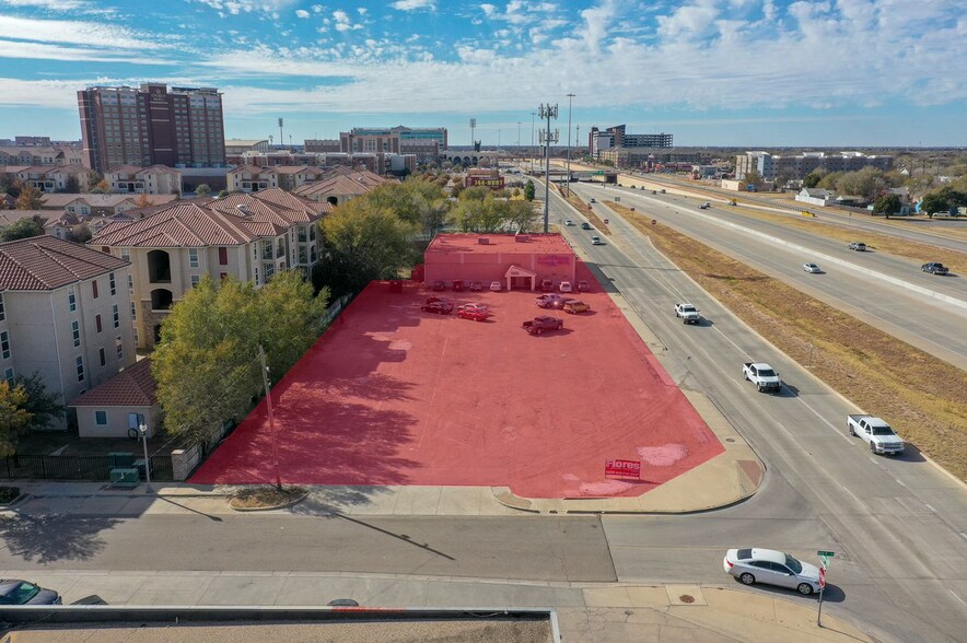 More Photos Of 2211 4th St, Lubbock General Retail For Sale