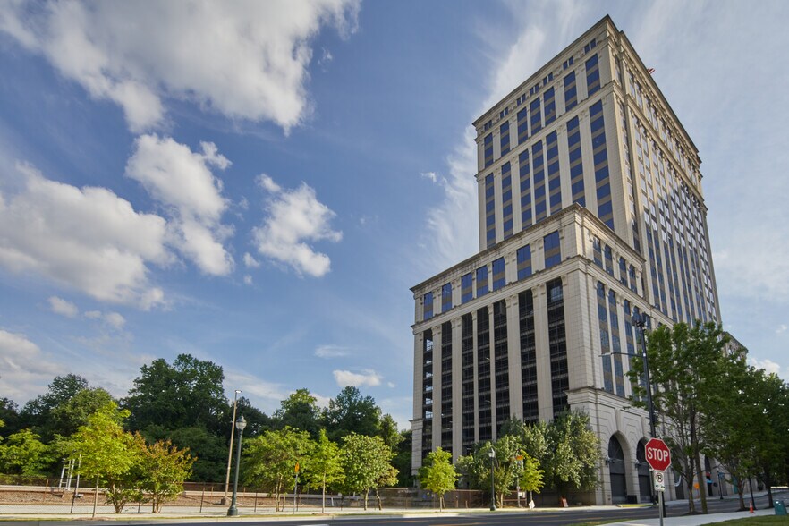 More Photos Of 945 E Paces Ferry Rd NE, Atlanta Office For Lease