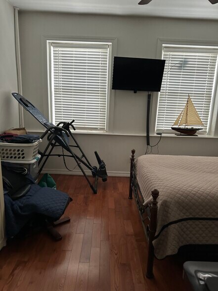 More Photos Of 96 Cypress Ct, Brooklyn Apartments For Sale