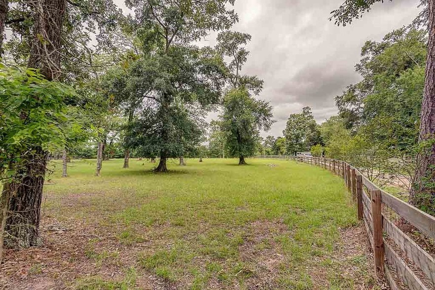 More Photos Of 26298 Hwy 105 W, Montgomery Land For Sale