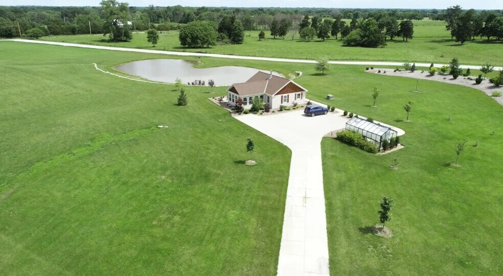 More Photos Of 16 SW 1971st Rd, Kingsville Lodge Meeting Hall For Sale