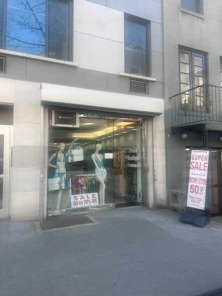 Primary Photo Of 244-246 E 60th St, New York Apartments For Lease