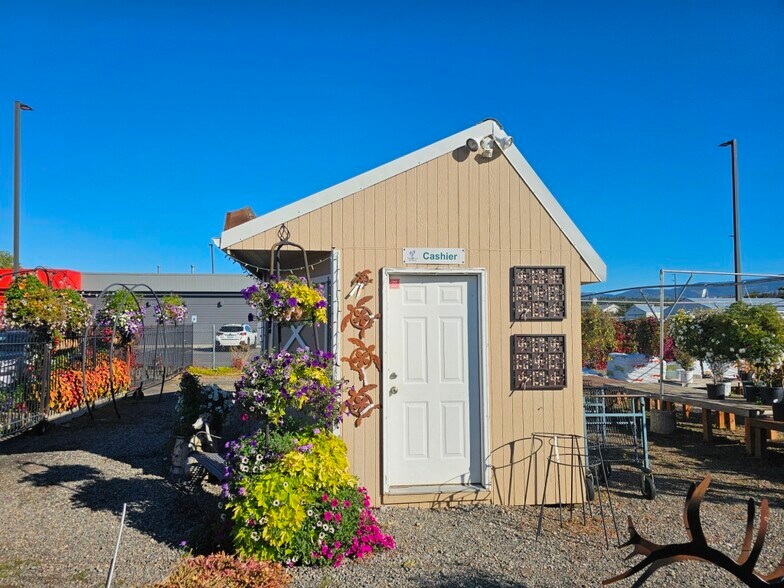 More Photos Of 15614 E Sprague Ave, Veradale Garden Center For Sale