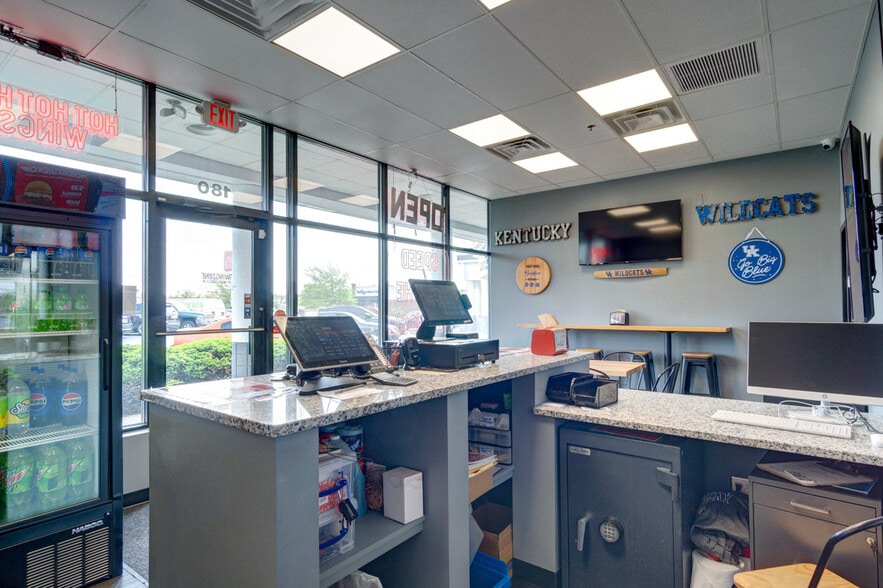 More Photos Of 351 Southland Dr, Lexington Fast Food For Sale