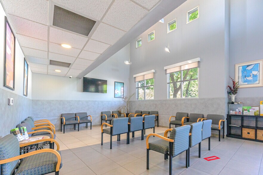 More Photos Of 7141 Fair Oaks Blvd, Carmichael Medical For Sale