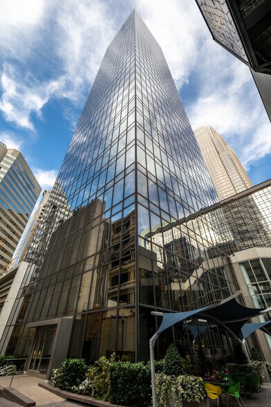 More Photos Of 101 S Tryon St, Charlotte Office Residential For Lease