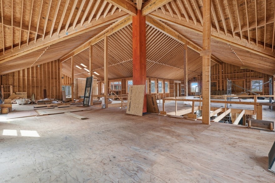 More Photos Of 1420 N High St, Bridgton Apartments For Sale