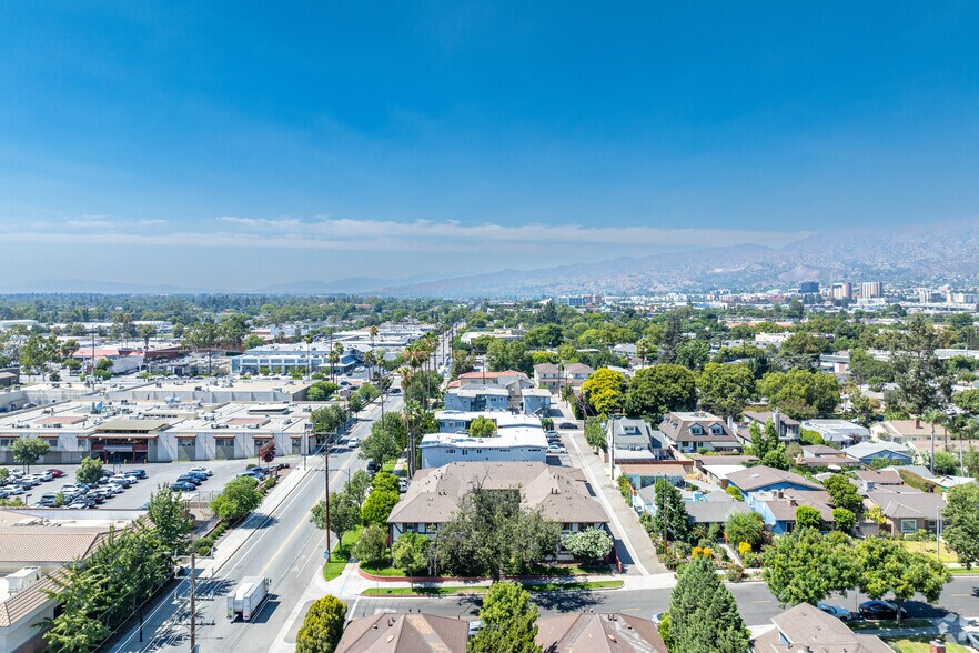 More Photos Of 457 W Elm Ave, Burbank Apartments For Sale