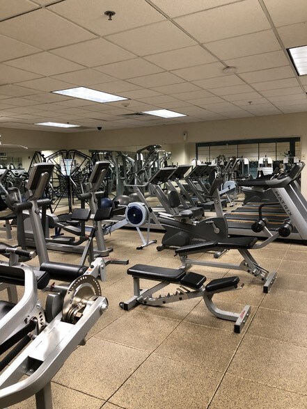 More Photos Of 211 King St, Charleston Office For Lease