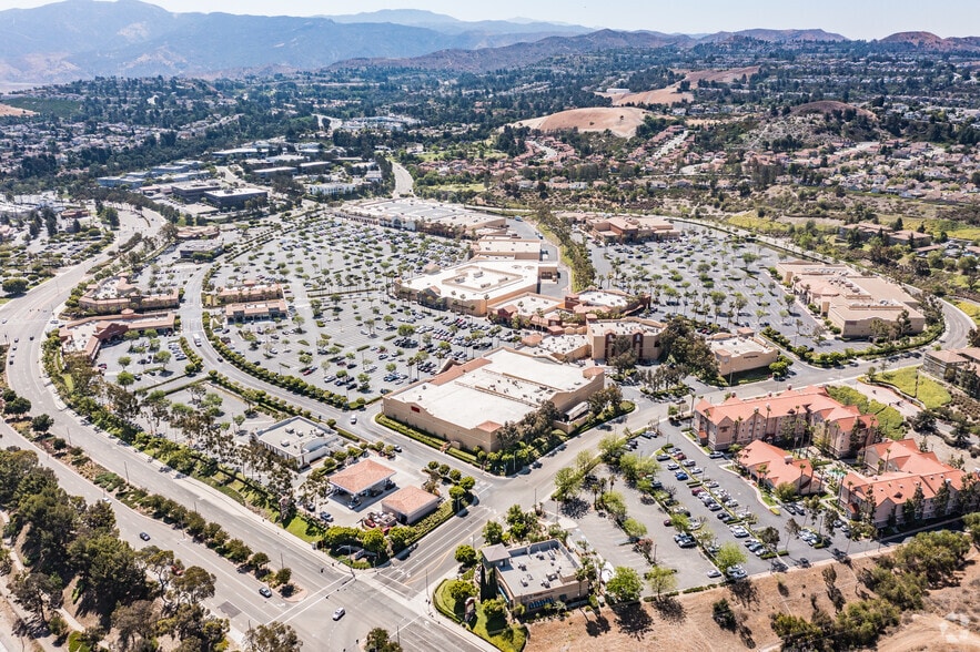 More Photos Of 8020-8100 E Santa Ana Canyon Rd, Anaheim Hills Unknown For Lease