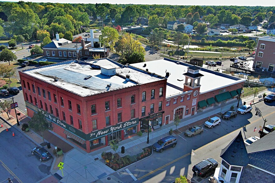 Primary Photo Of 10 W Main St, Lancaster Flex For Lease