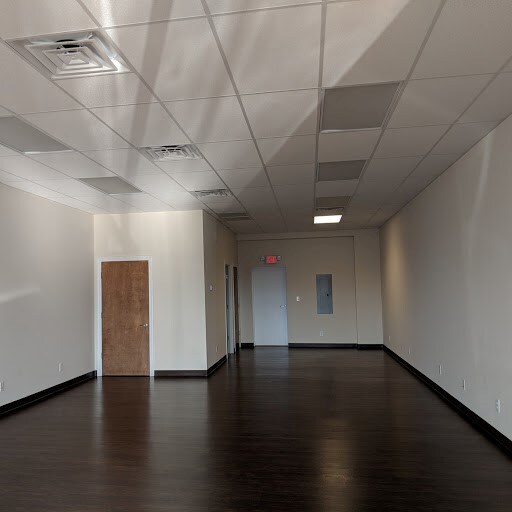 More Photos Of 910 Huntsville Hwy, Fayetteville Storefront For Lease