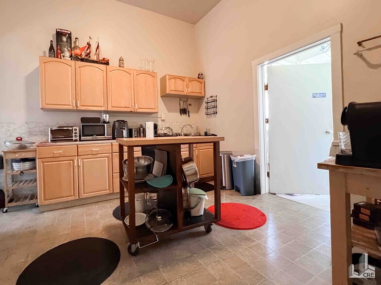 More Photos Of 2391-2393 Mission St, San Francisco Multifamily For Sale