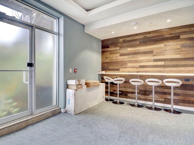 More Photos Of 158 Bergen Tpke, Ridgefield Park Medical For Lease