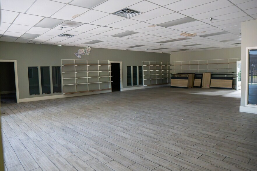 More Photos Of 3161 N 35th Ave, Phoenix Warehouse For Lease