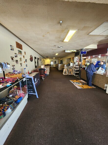More Photos Of 1819 30th St, Bakersfield Bowling Alley For Sale