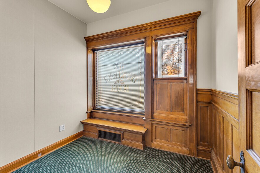 More Photos Of 601 S Jackson St, Jackson Office For Sale