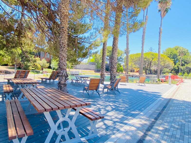 More Photos Of 1291-1295 Oakmead Pky, Sunnyvale Unknown For Lease
